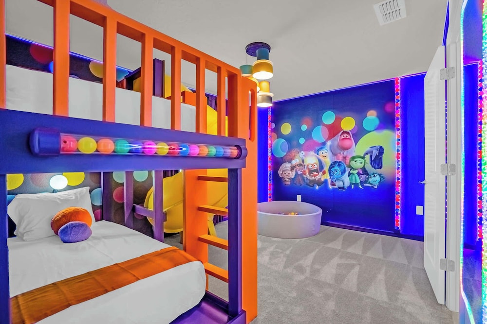 Upstay: Family Retreat w Pool, Cinema & Games Room