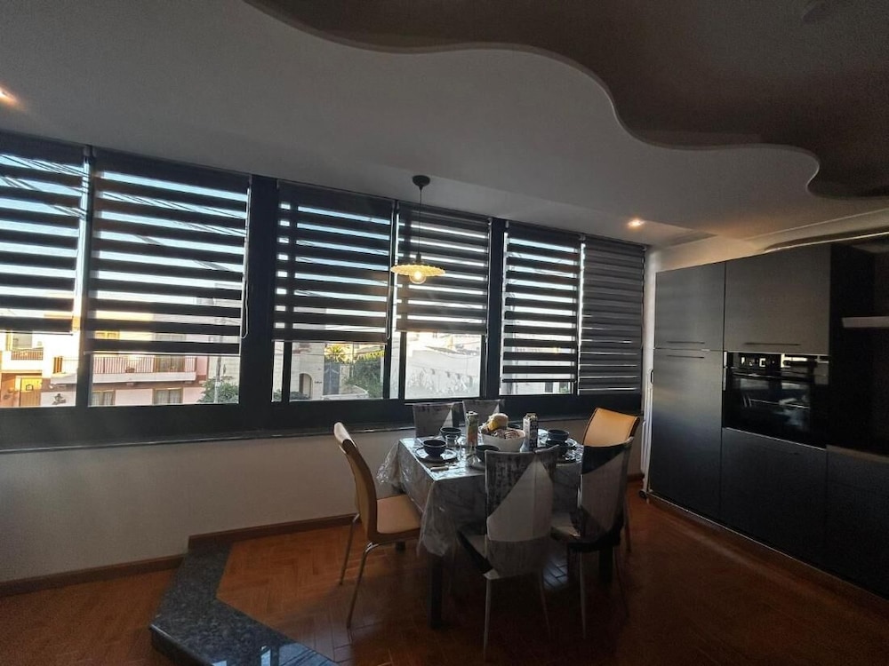 Sealove Haven Apartment