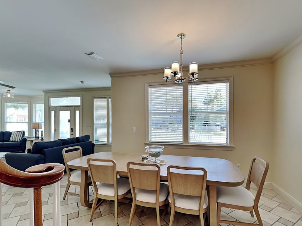 Corner Castle by Southern Vacation Rentals