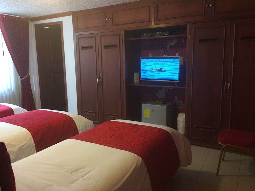 Hostal Mitad del Mundo