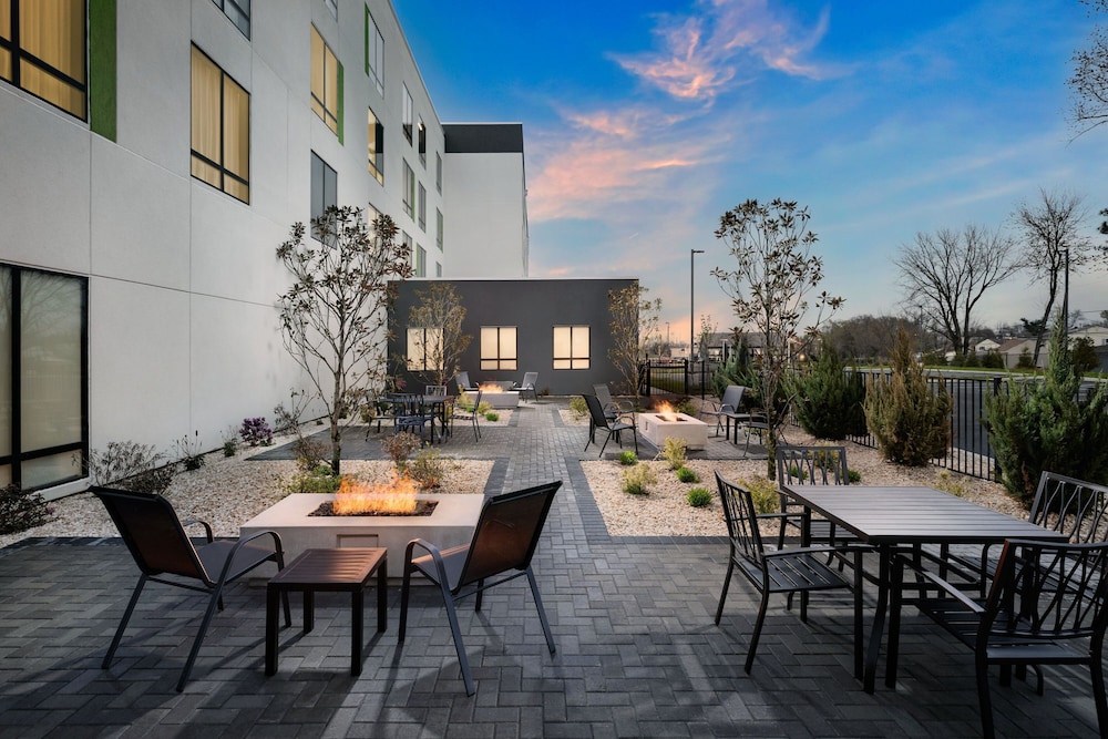 Courtyard By Marriott New Castle - Property Image 6