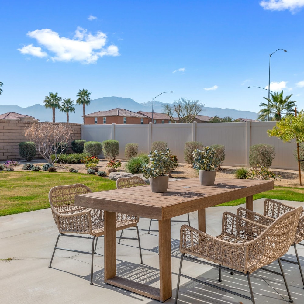 5br Family Home in Coachella Valley