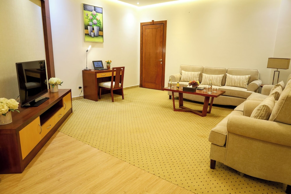 Best Day Hotel And Resorts