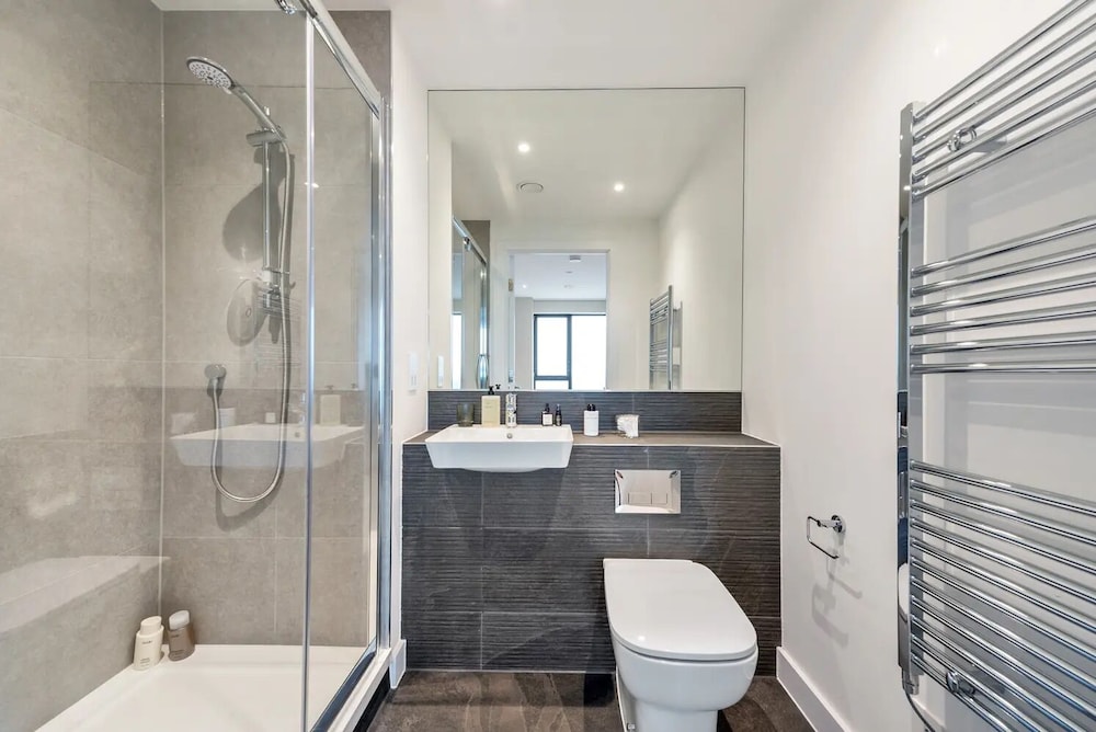 East London Skyline Retreat
