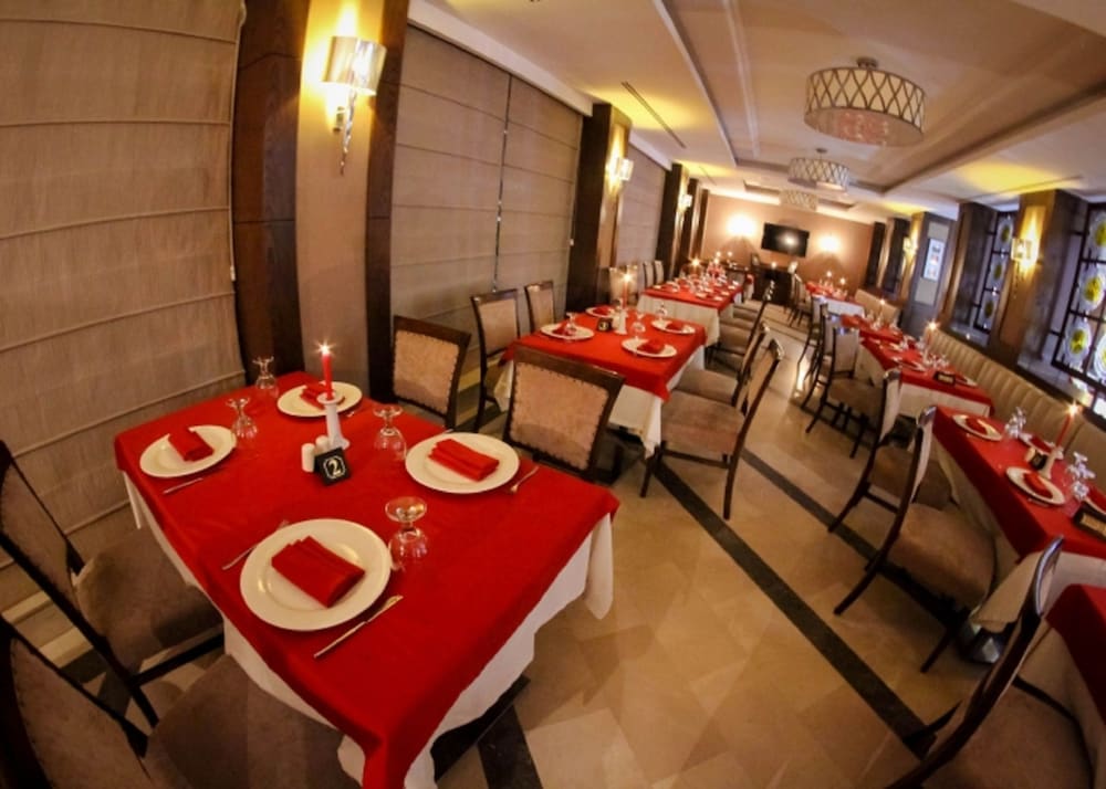 Hotel Tadj El Mouada