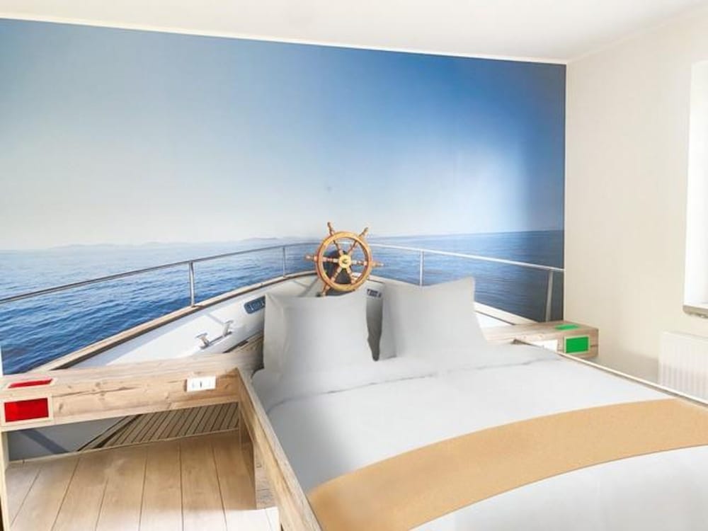 Room in All-inclusive Party Resort, Wangerland
