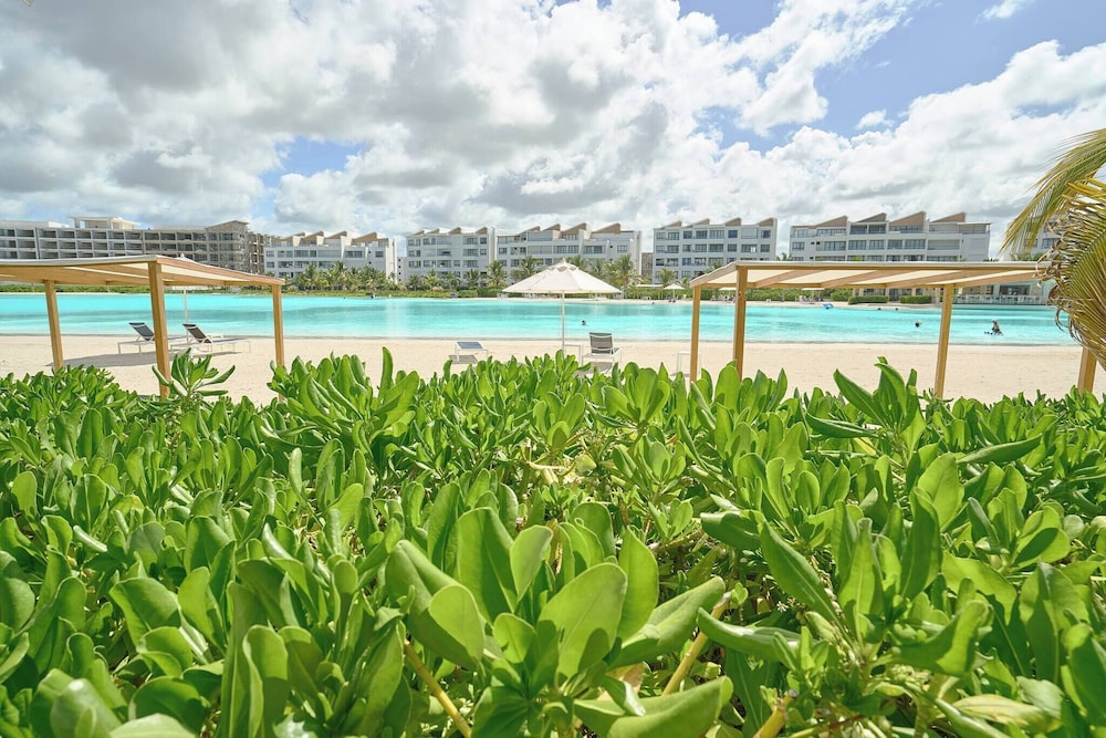 Luxury Escape Private Jacuzzi, Beach, Punta Cana Sleep 5