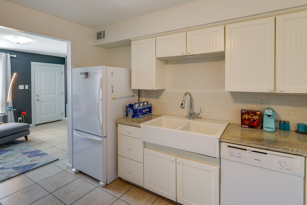 Scottsdale Condo w/ Community Pool Access! - Property Image 16
