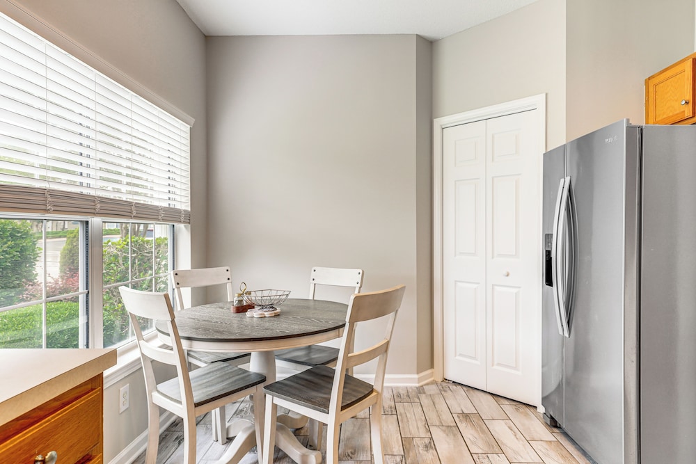 < 1 Mi to Legends Golf Resort: Condo w/ Pool!