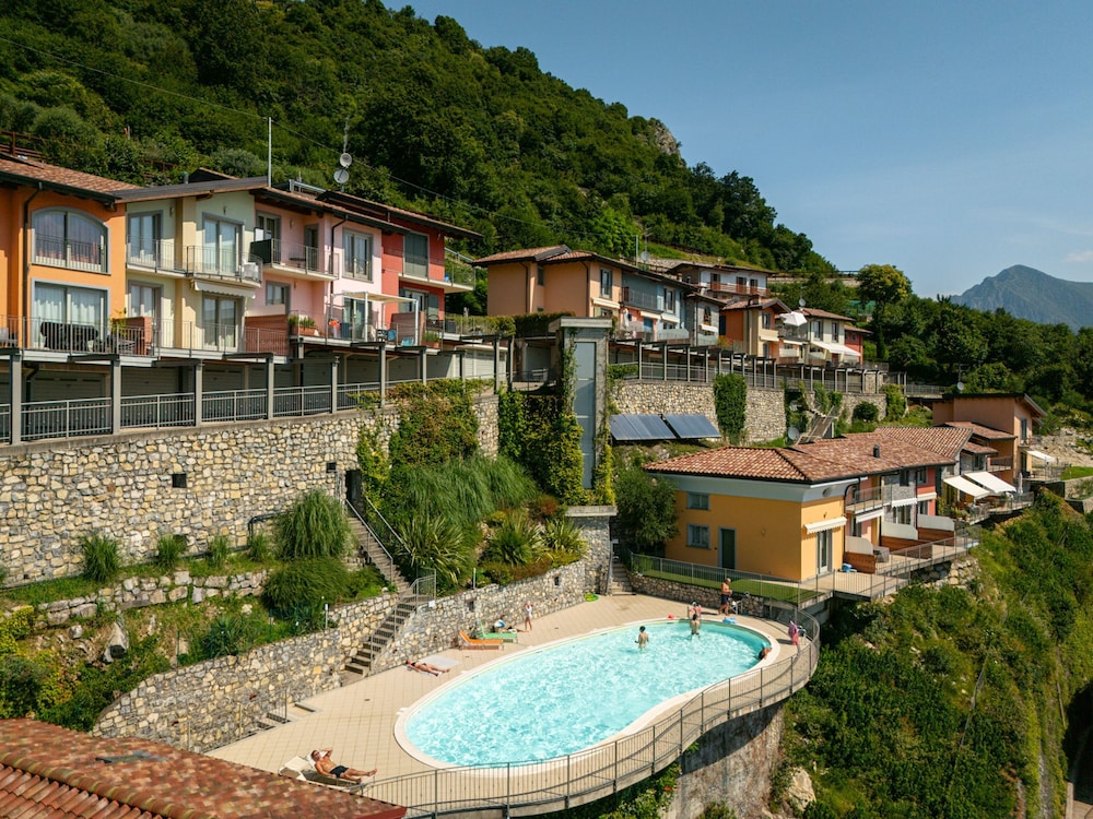 Panorama in Spiglia With 1 Bedrooms and 1 Bathrooms view 3