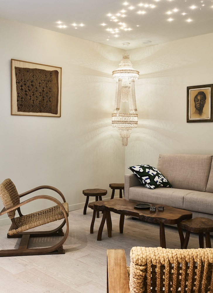 Eden Lodge Paris