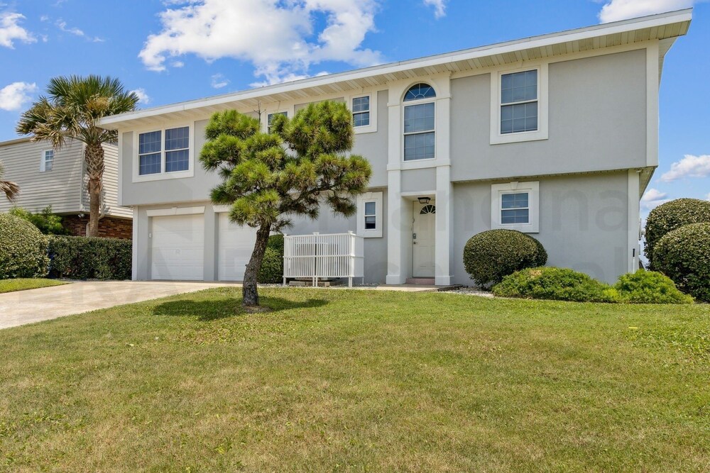 1408 S Fletcher Ave 4 Bedroom Home by RedAwning