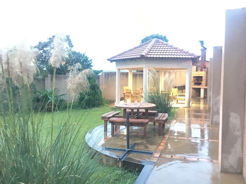 Valley View Lodge