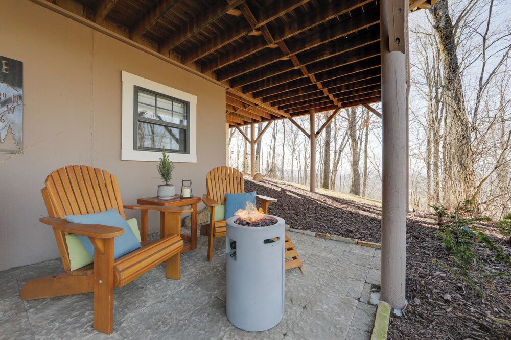 Secluded Mtn-view Retreat in Mars Hill