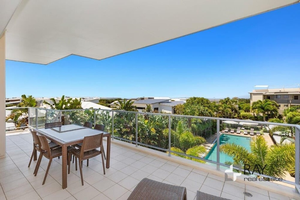 Luxury Apartments on Bells Boulevard