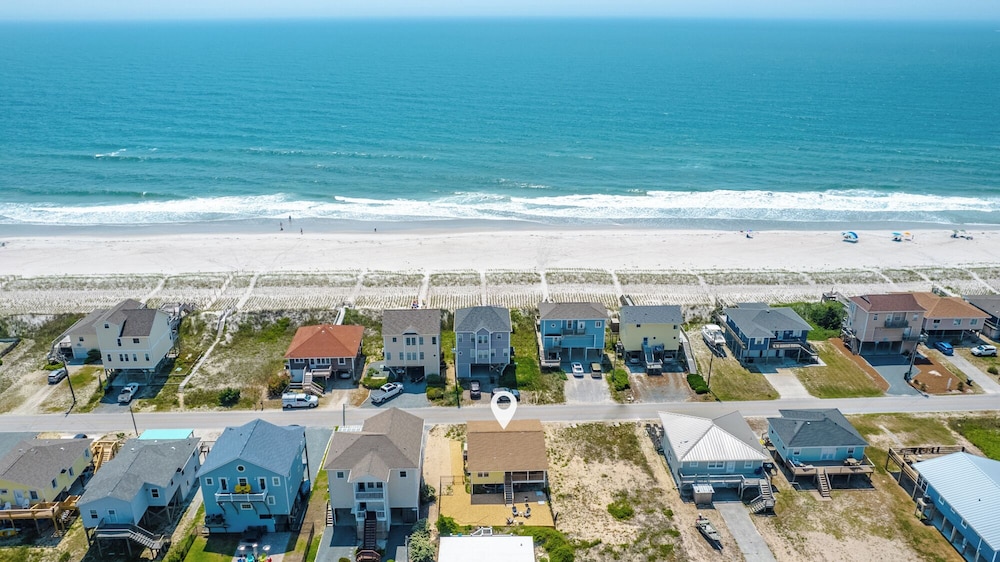 Mountains to Sea by Topsail Realty