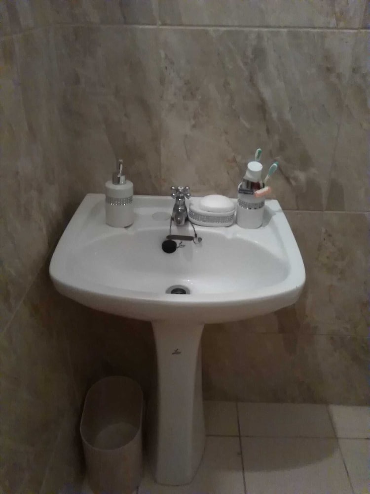 Spacious 2-bed House in Carriacou view 2
