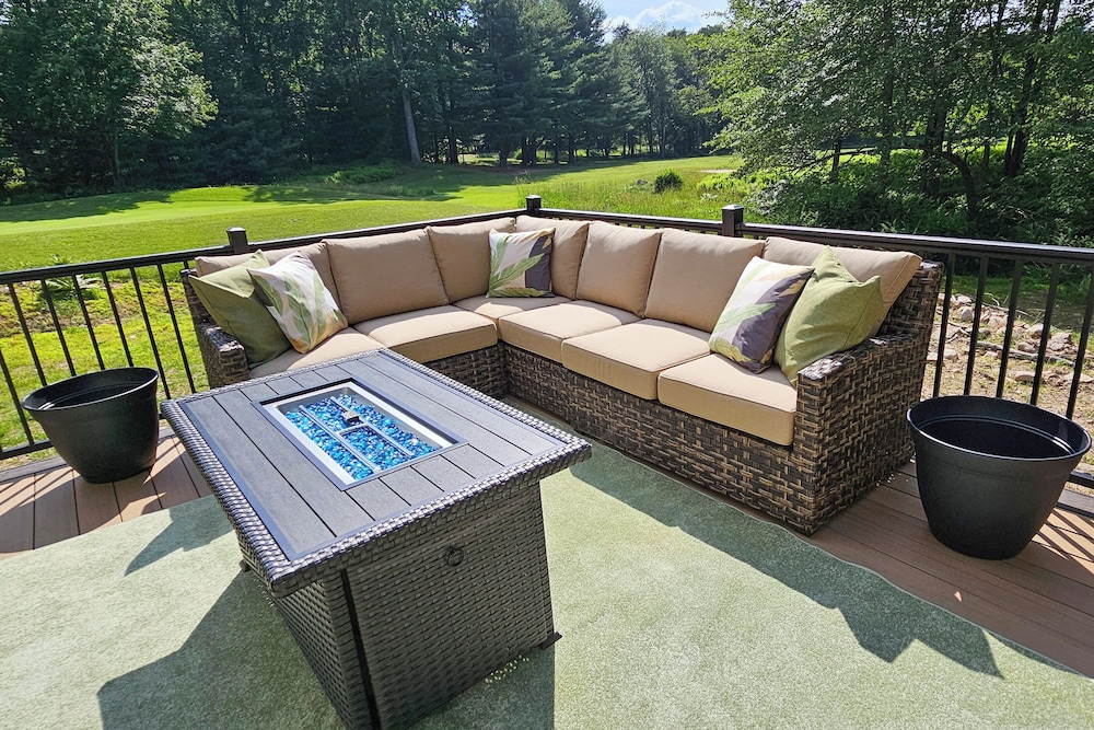 Bbq-ready Deck: Lake Harmony Home w/ Fire Pit