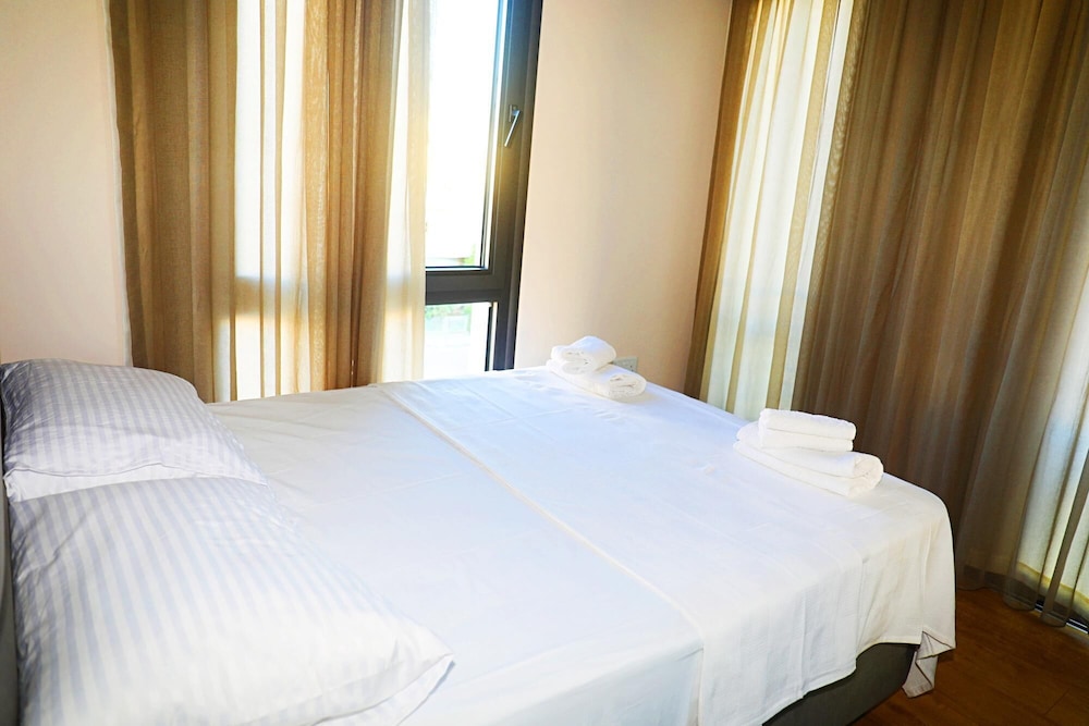 Flat w Balcony in Lefkosa 5 min to Kyrenia Gate