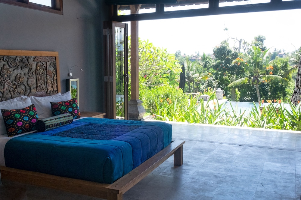 Lebah Villas