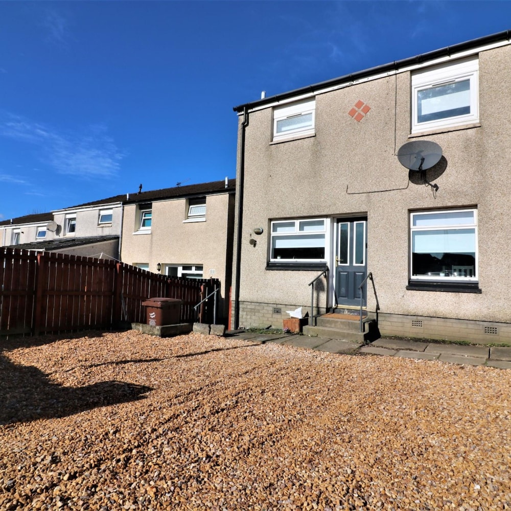 Honeywell House - Airdrie view 2