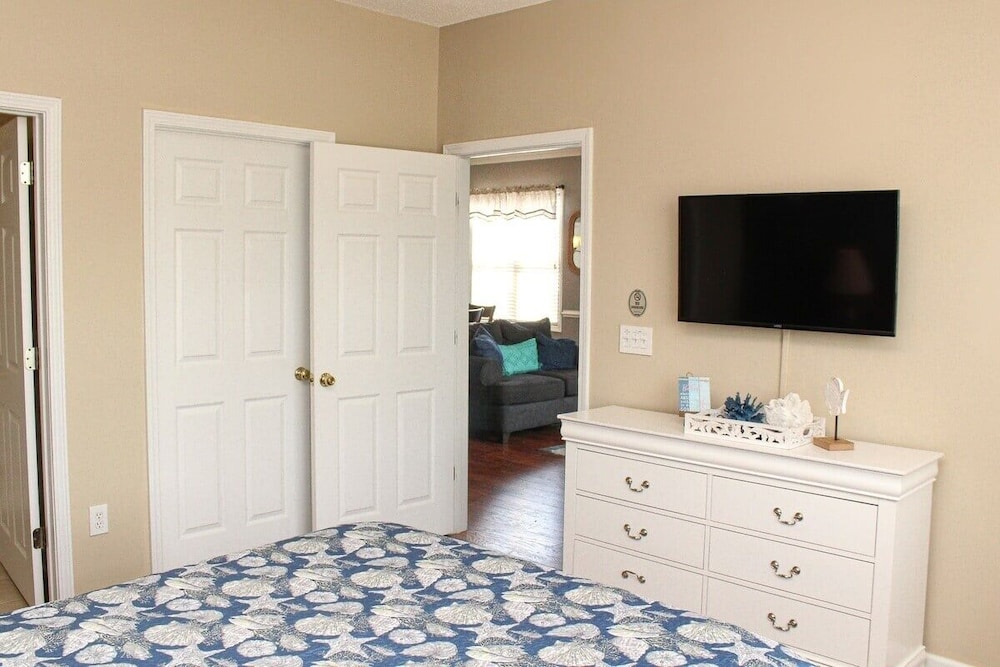 Heatherstone 1063 2 Bedroom Condo