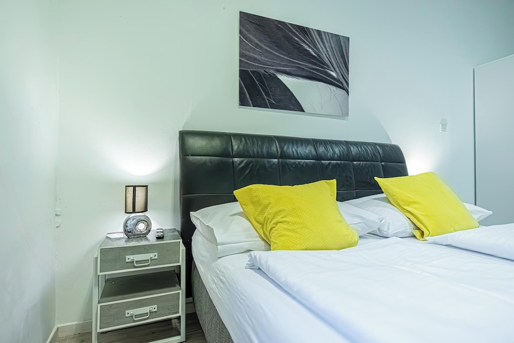 Bright 1BR Apartment in Central Vienna