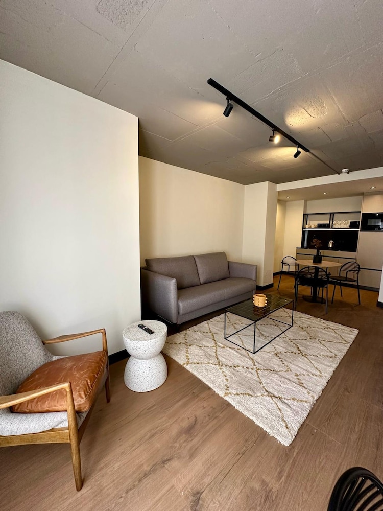 Holidays2Malaga Bubu Apartments