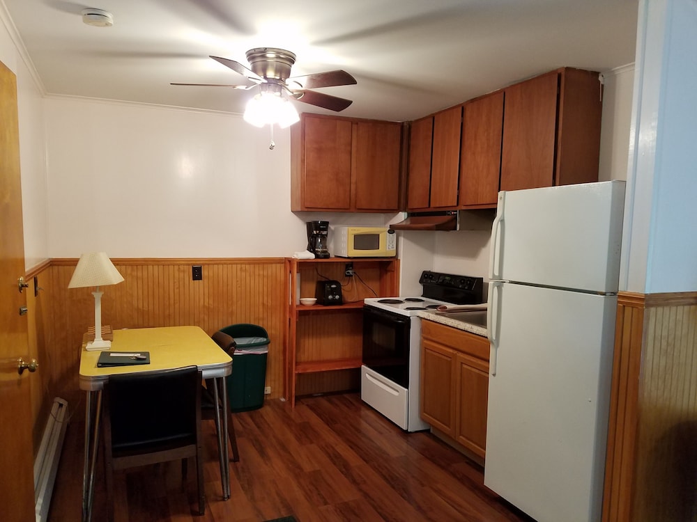 Saratoga Springs Vacations - Saratoga Garden Motel - Property Image 6