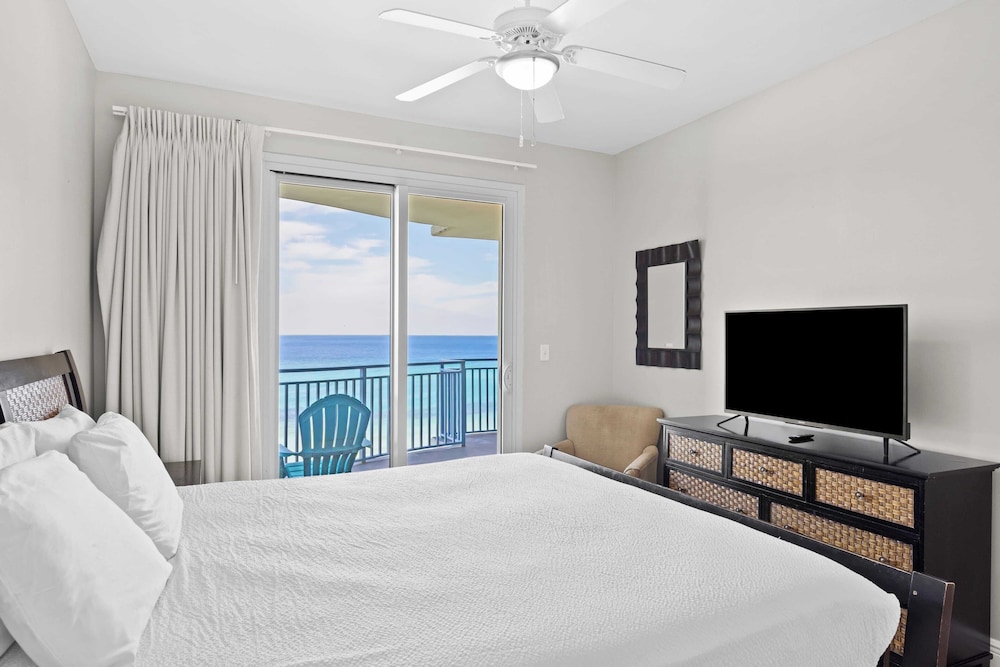 Beachfront Stay w/ Resort Amenities & Gulf Views Sterling Breezing #506
