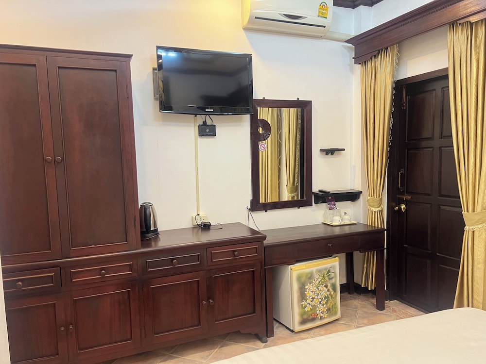 Luang Prabang Bakery & Guest House