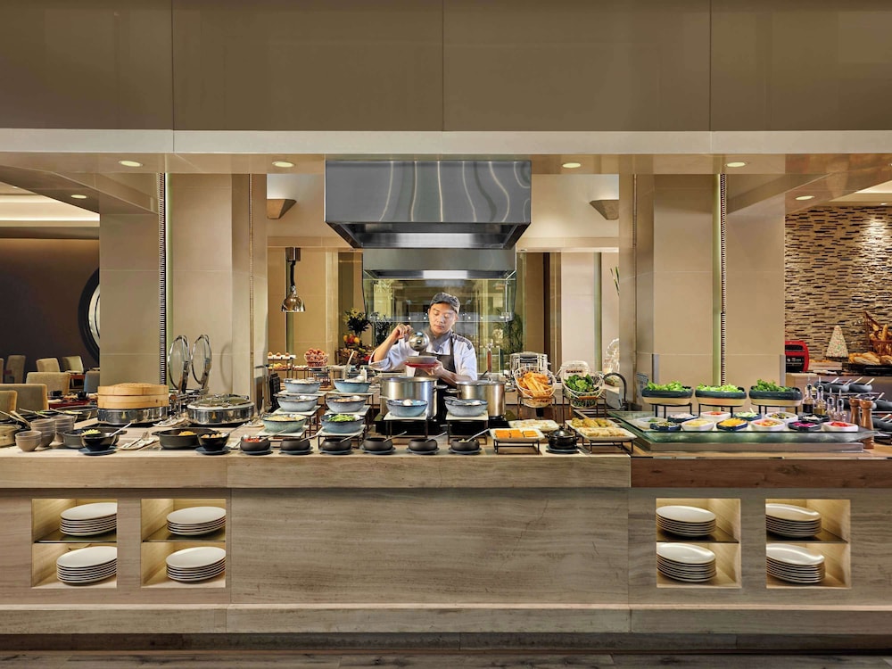 Mövenpick Hotel Hanoi Centre 46