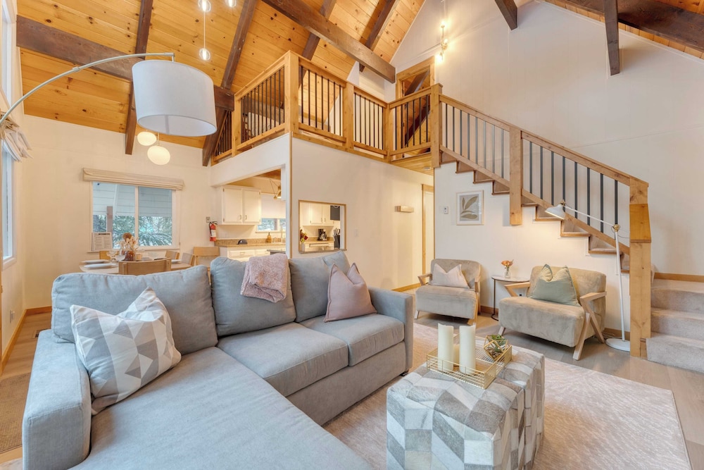 Cozy Modern Cabin w/ Sauna & Fireplace 5 Mins to Lake Peaceful Tahoe Retreat by Avantstay