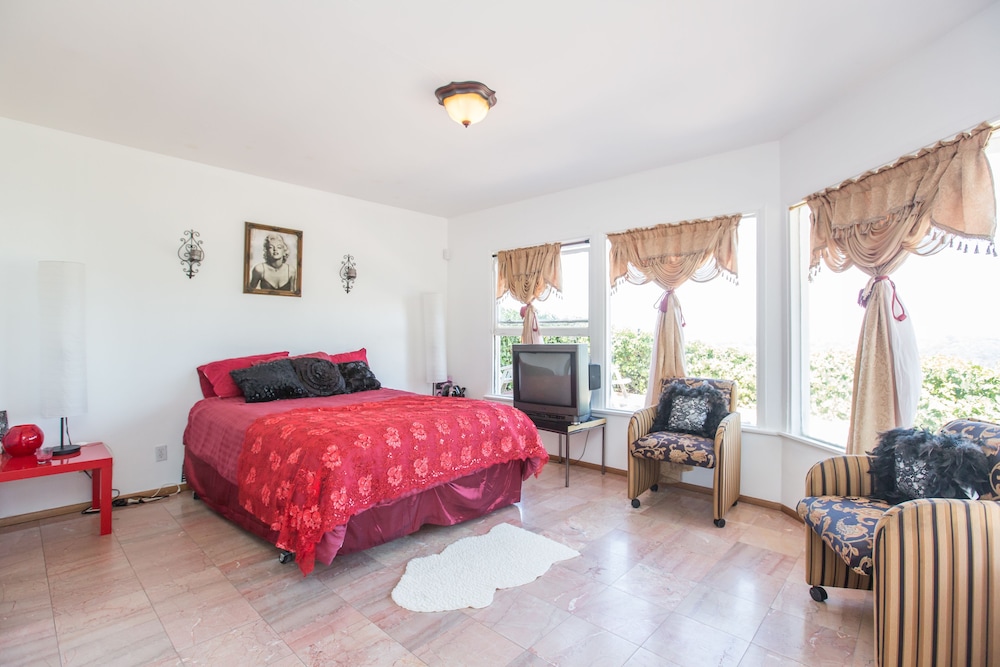 Bel-Air Villa, 3 Bedrooms - Celebrity Area - Image 5
