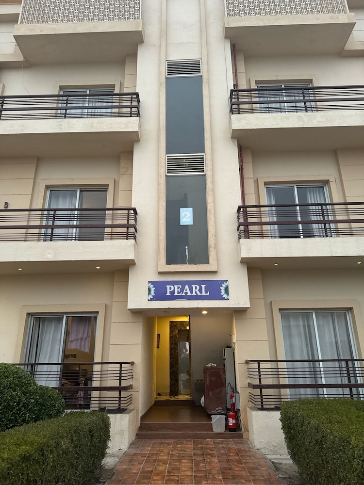Pearl Suites at Omex Enternity