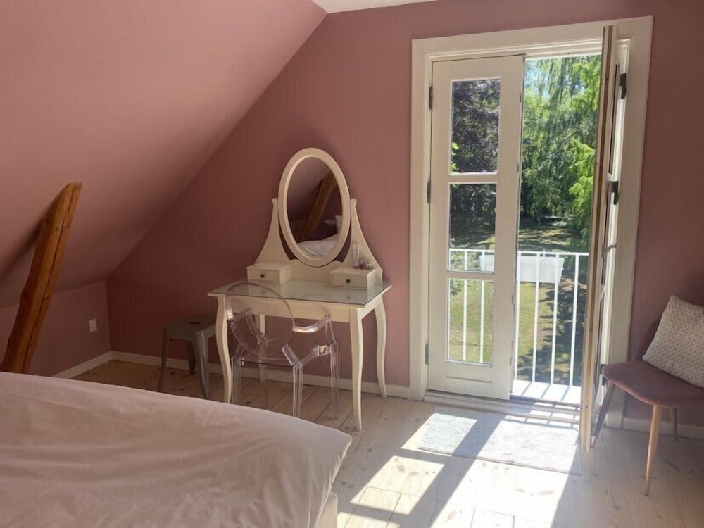 3-bed House Less Than an Hour From Copenhagen view 3