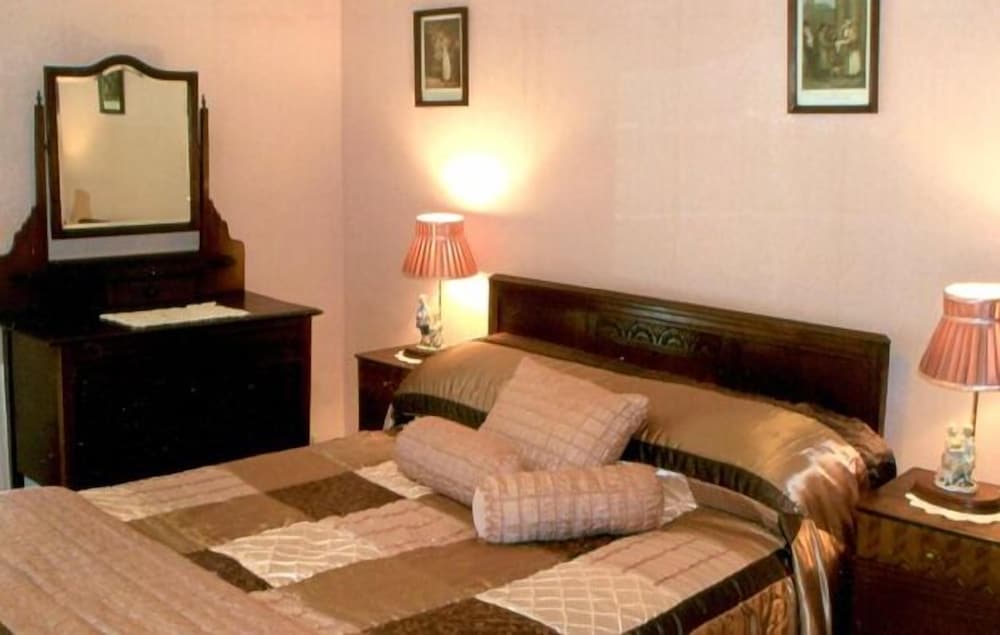 Grove Farm House B&B