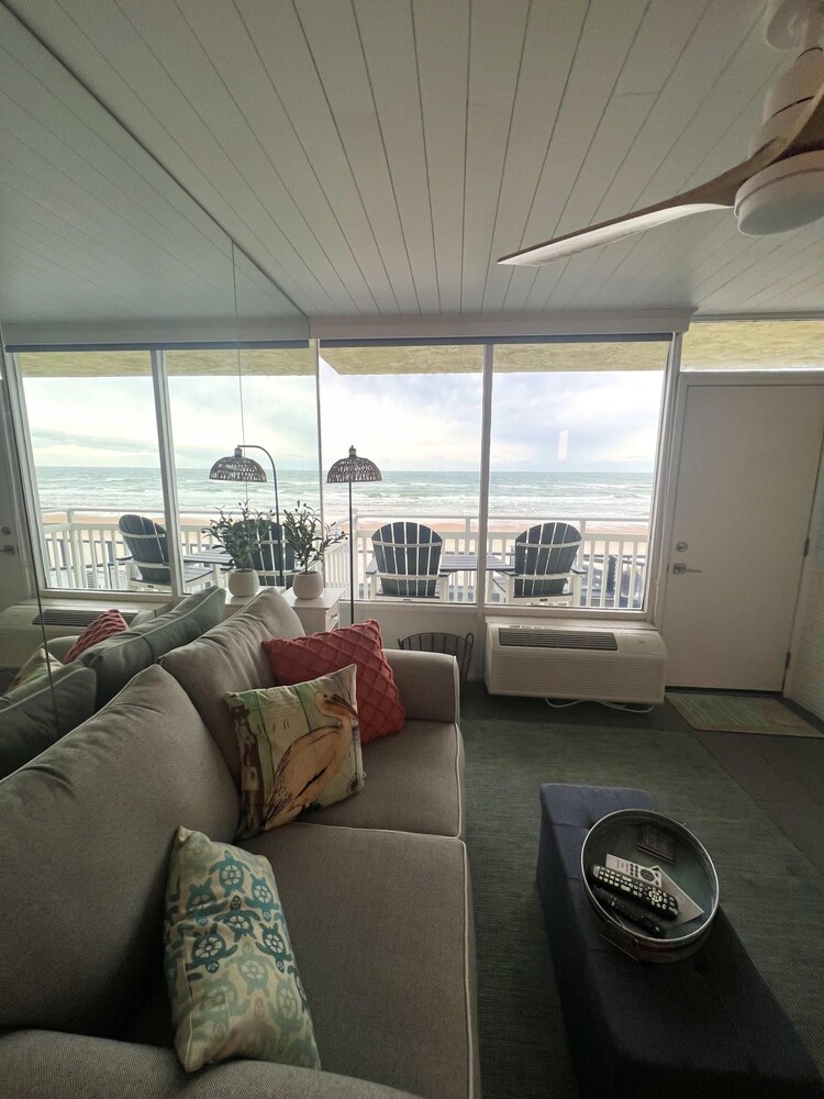 Sapphire Shores- Oceanfront at Symphony Beach Club, photo 2