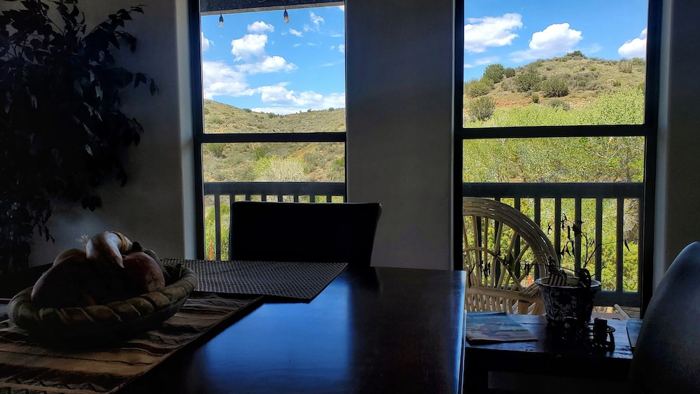 Creekside Lodge and Cabins