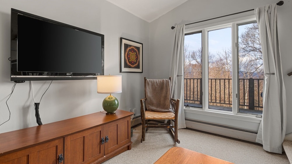 19 North Lynx 4 Bedroom Condo