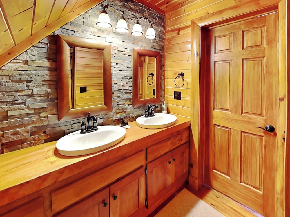 Crow's Point Lakehouse by Taylor Made Deep Creek