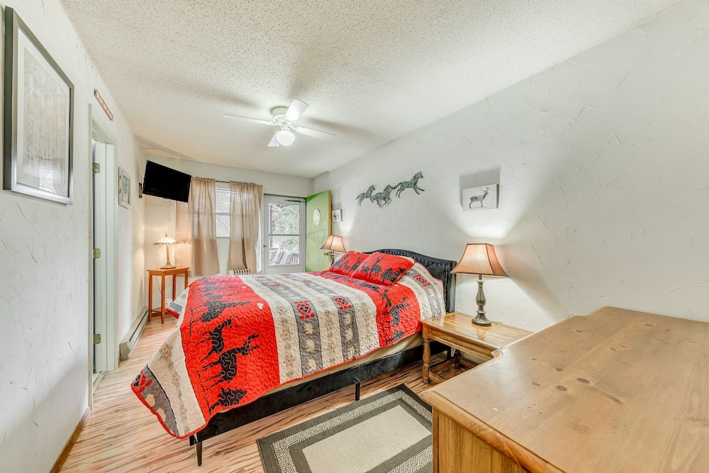Cloudcroft Retreat w/ Hot Tub, Grill, & Deck! view 2