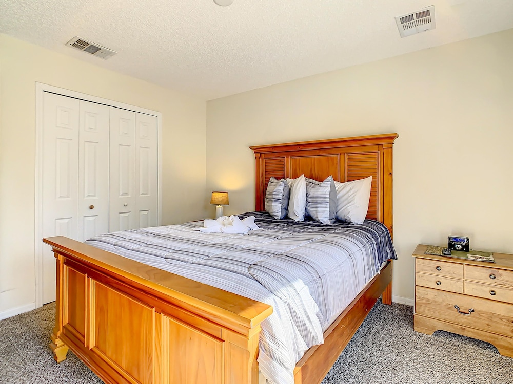 Spacious Emerald Escape - 12 Mins to Disney