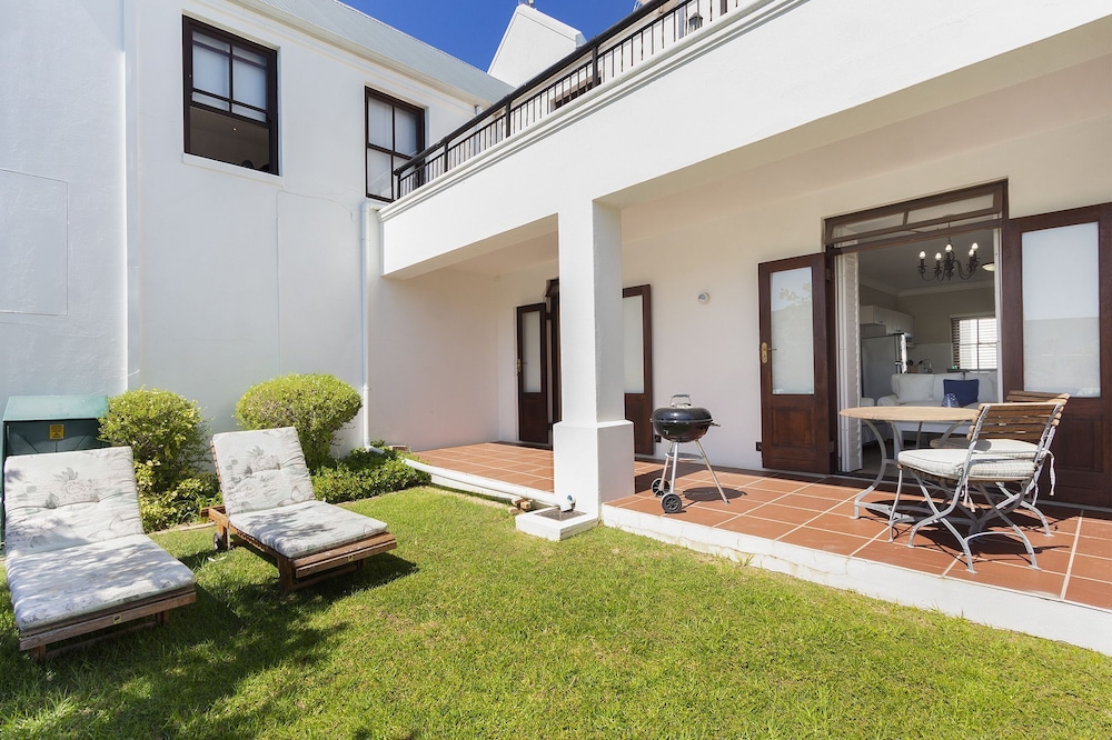 Winelands Golf Lodges at De Zalze