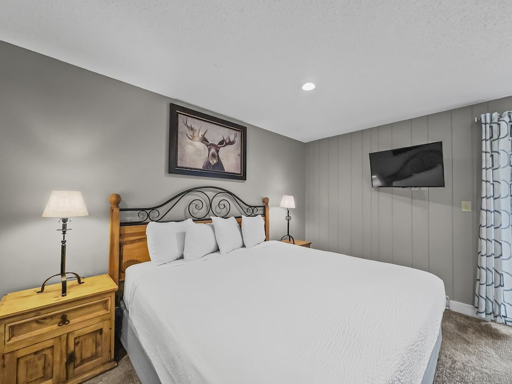 Cm325 Copper Mtn Inn 3 Bedroom Condo by RedAwning view 4