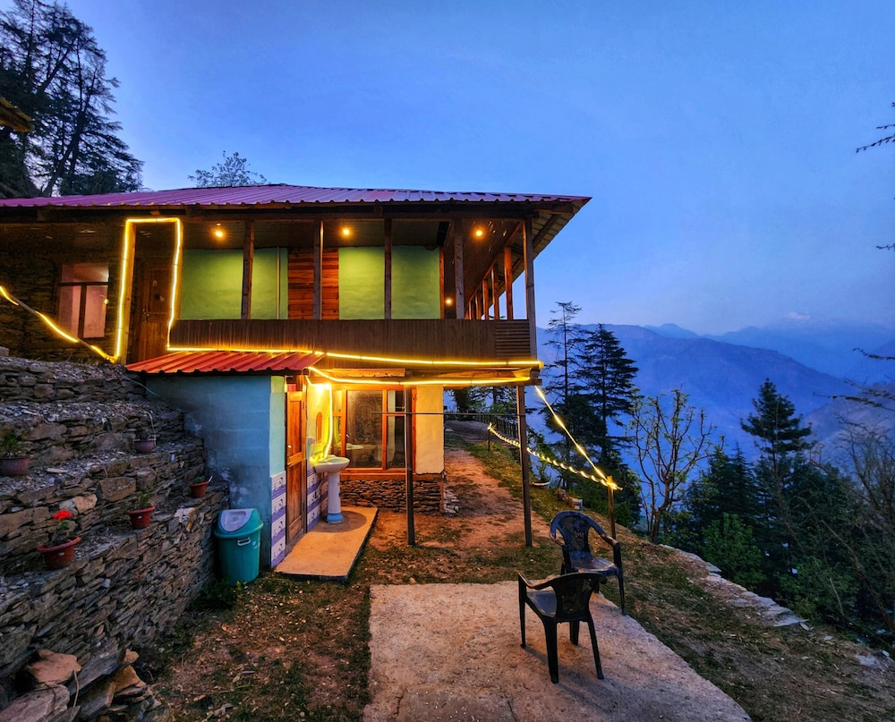 Green Sanctuary Farmstay Sainj