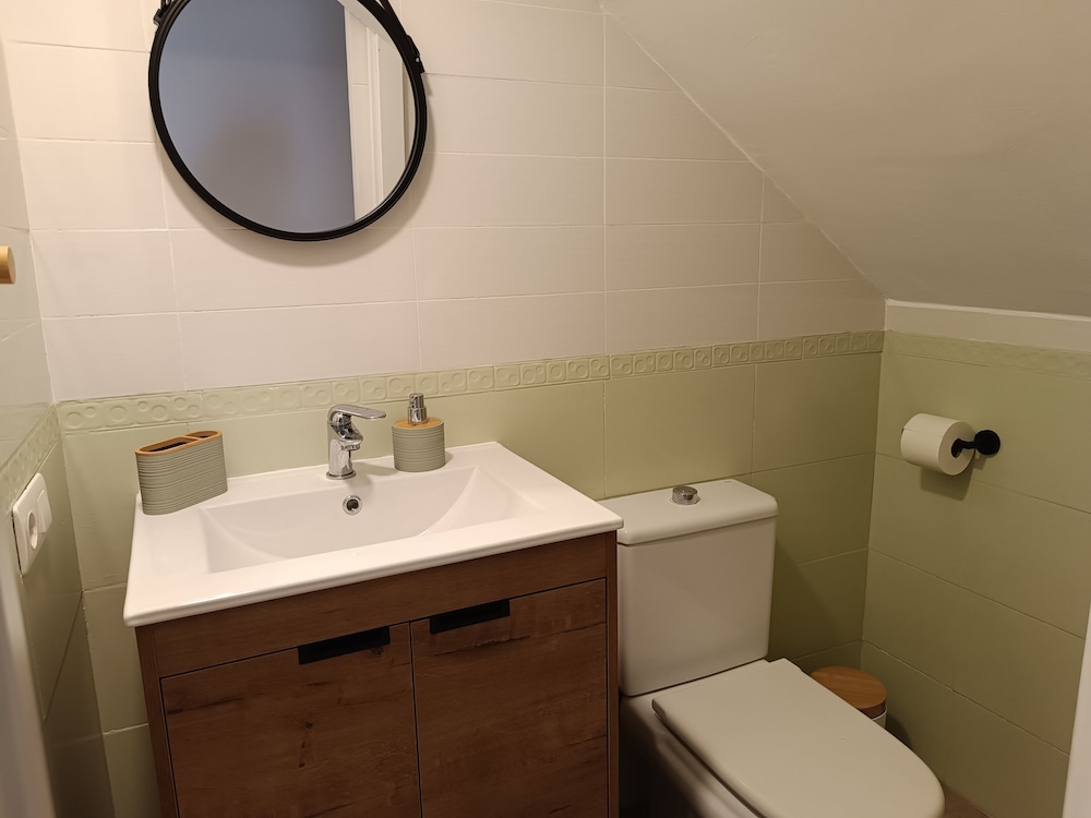 Amazing & Renovated 2-bedroom Flat in Fuengirola