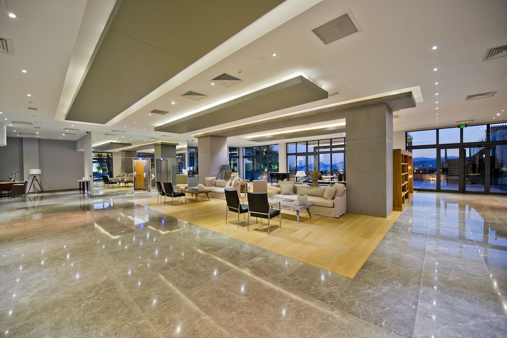 Ramada Resort by Wyndham Bodrum - Image 6