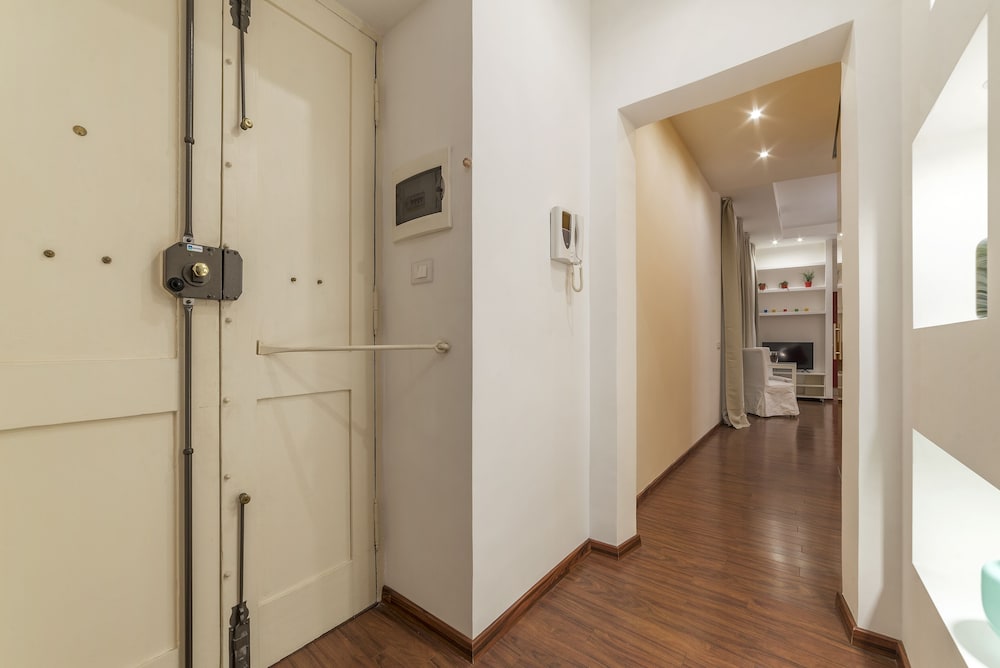 Castro Pretorio & Sallustiano Lovely Flat