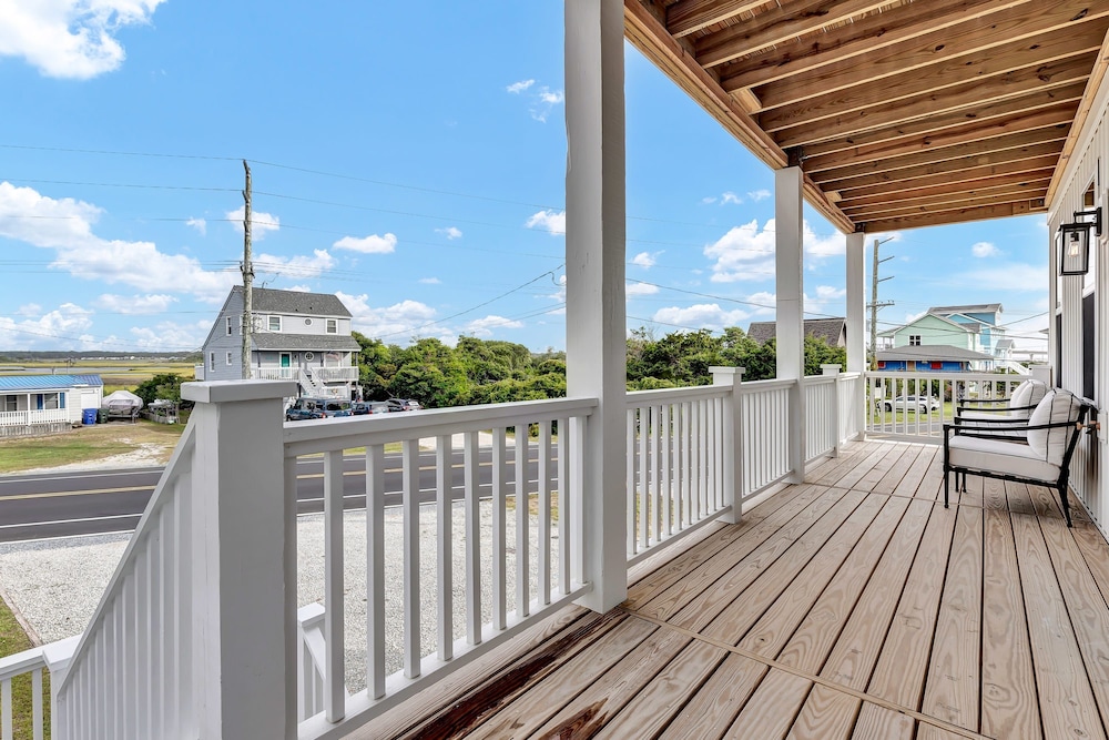 Walk to Beach Pool Ocean View Parking Bunk Beds